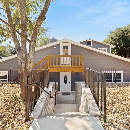 Cyc Eclectic Back House With Bbq Gazebo San Antonio Exterior foto