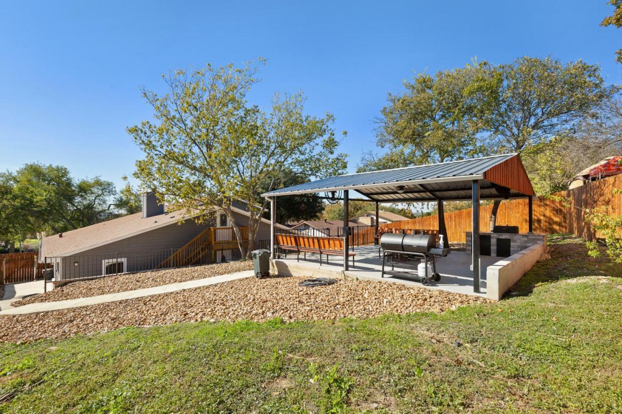 Cyc Eclectic Back House With Bbq Gazebo San Antonio Exterior foto